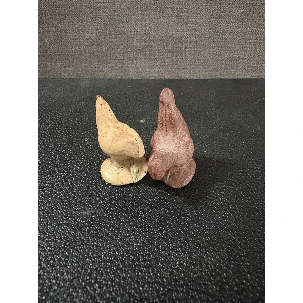 Vintage Rubber Chicken‎ Figurines Primitive Farm Folk Art Style Set 3 Miniatures